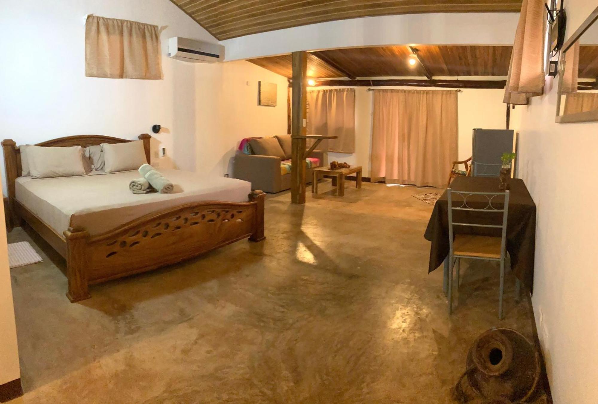 Tamahostel & Glamping ตามารินโด ภายนอก รูปภาพ